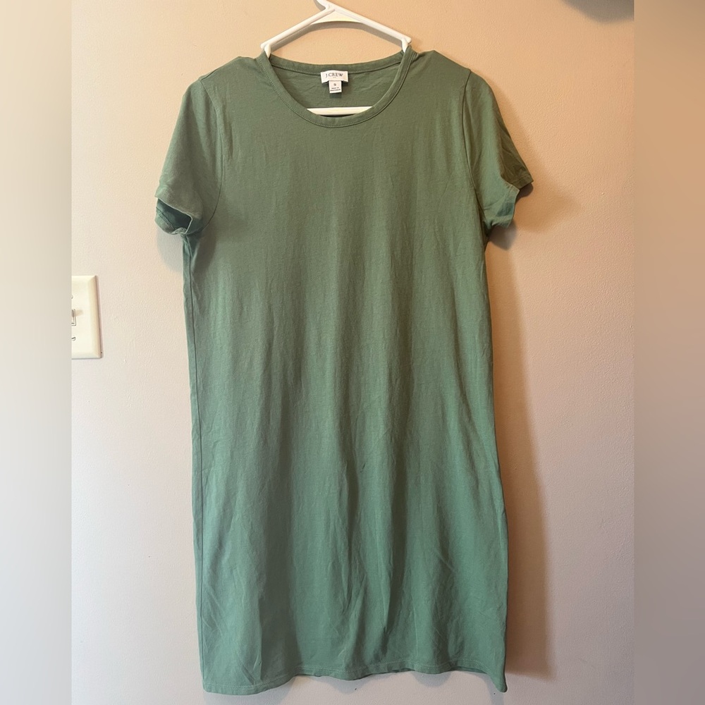 J. Crew factory size S grass green short sleeve crew neck T-shirt dress.